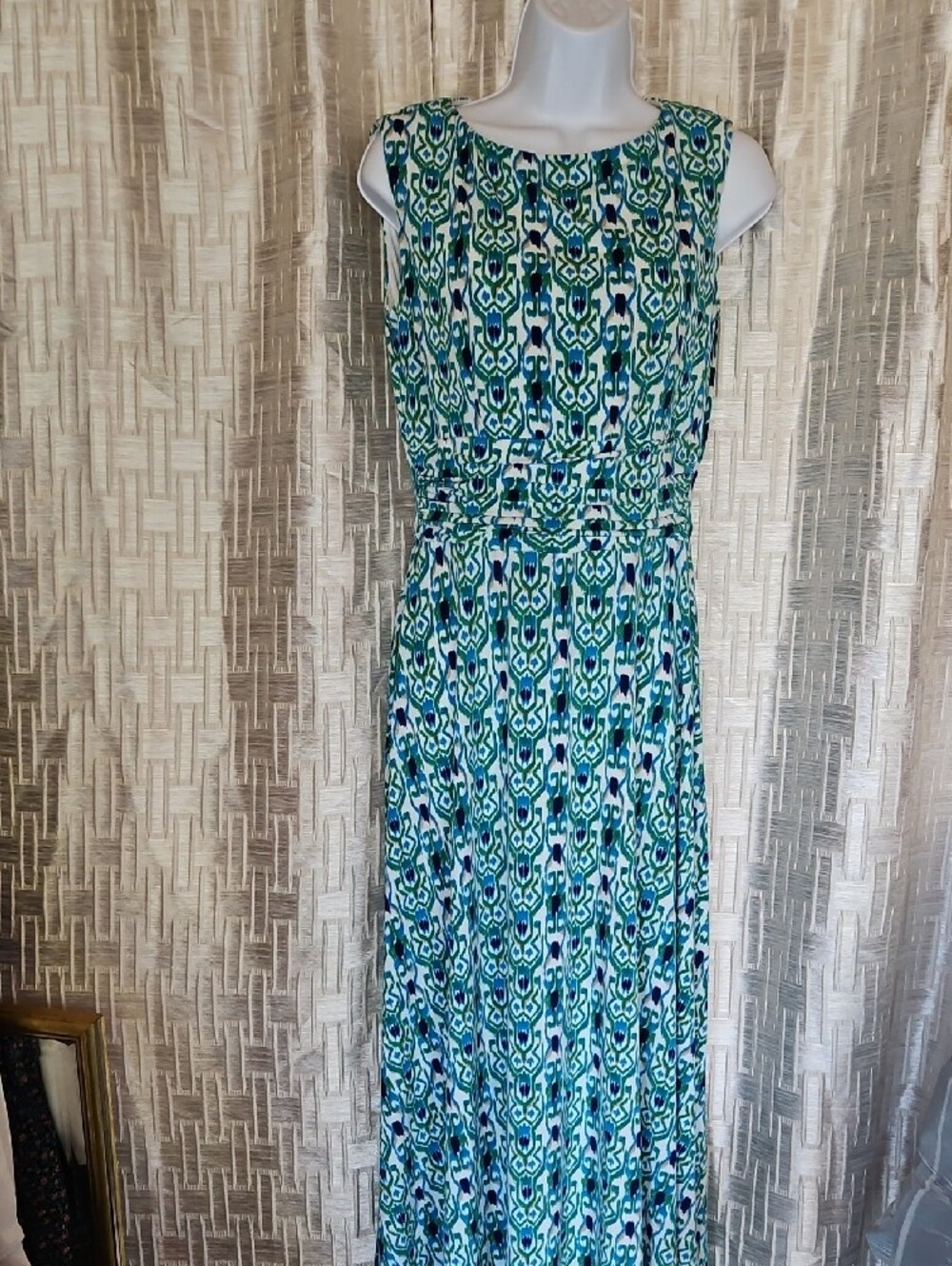 Jessica Howard Black Midi Skirt with Blue & White Floral Print